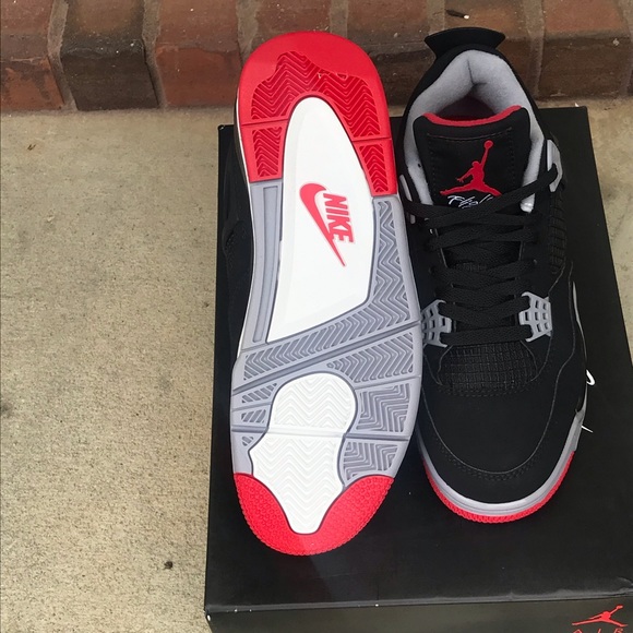 ❌Sold❌Jordan 4 Bred ‘Travis Scott’ - Picture 3 of 5